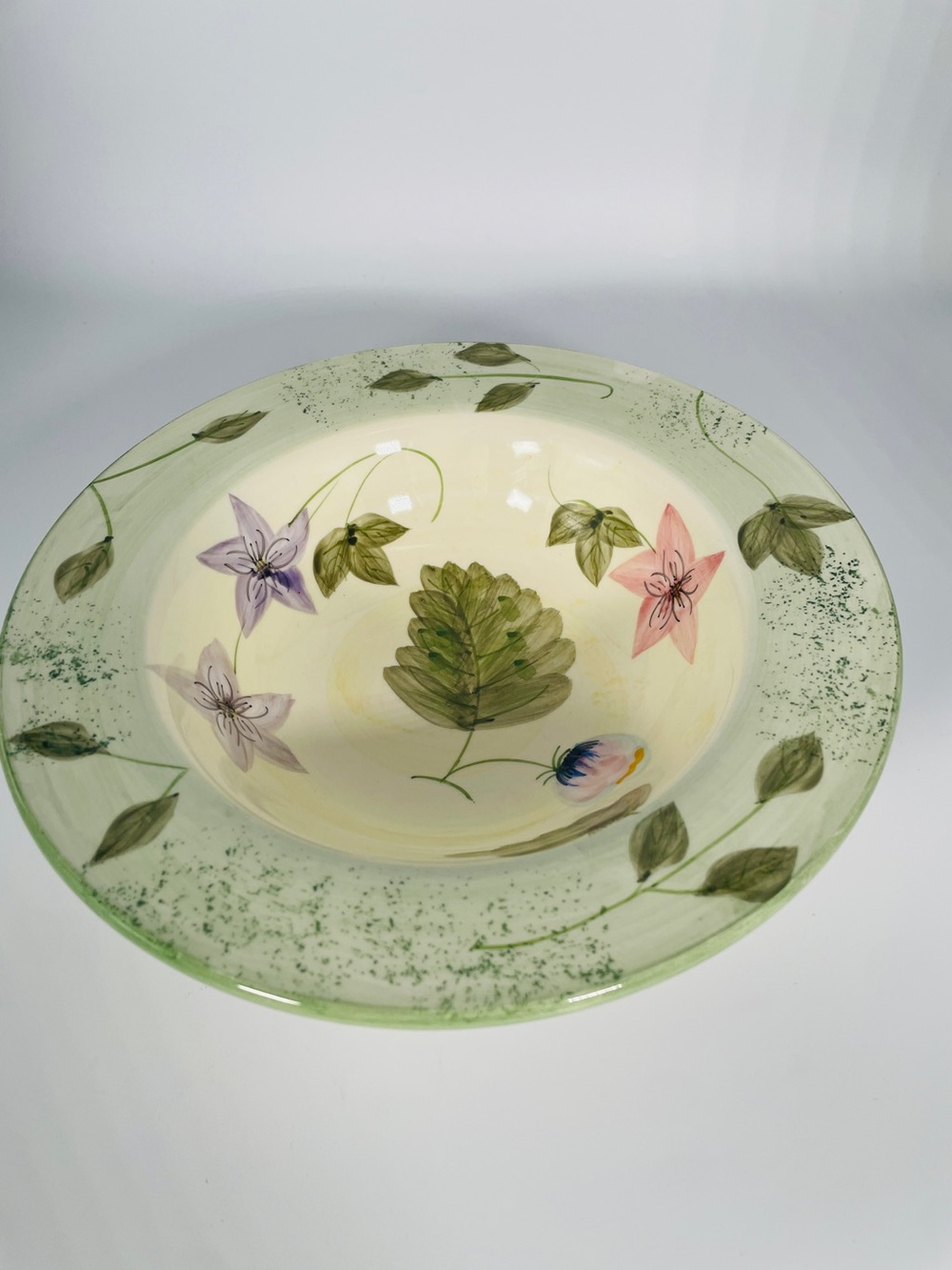 Laurie Gates Floral Pasta Soup Bowl Hand Painted Green Rim 9” China 2001